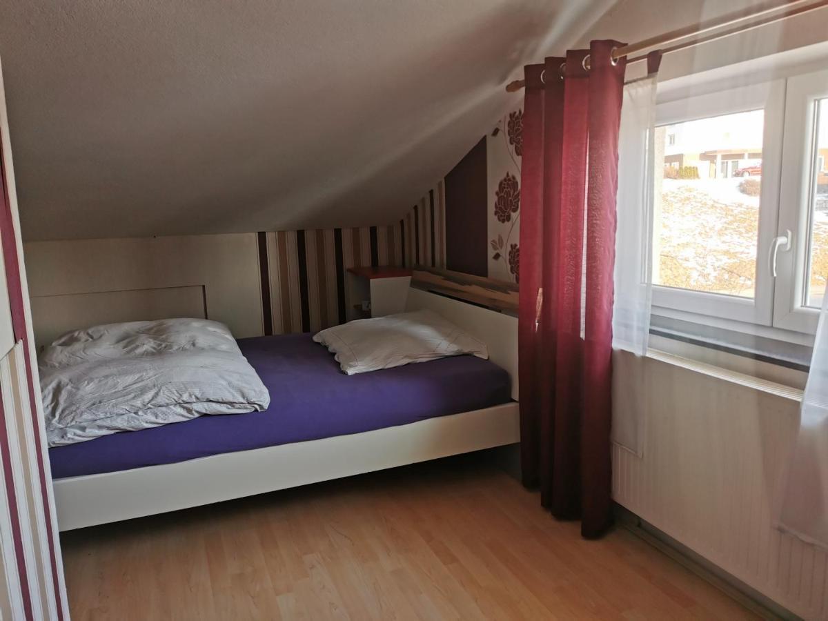 Haus Mit Schoener Aussicht Wg Münsingen Esterno foto
